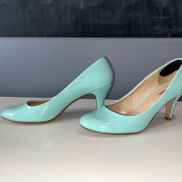 Call It Spring Teal Green Kitten Heels - Size 8.5 - Picture 3 of 5